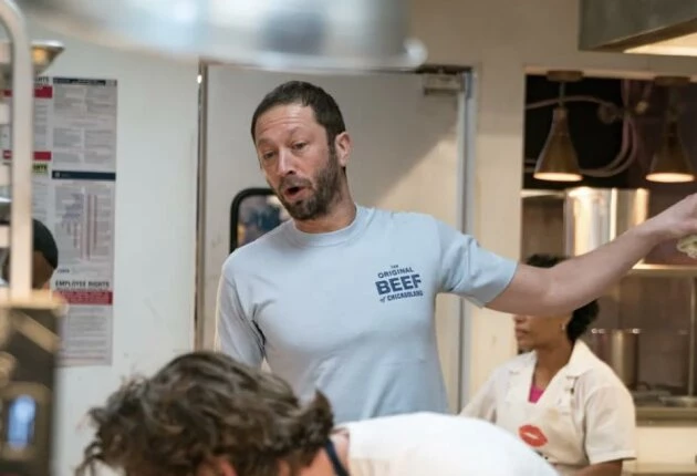 Картинка из сериала Медведь 1 сезон