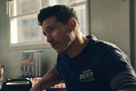 Кадр сериала Медведь