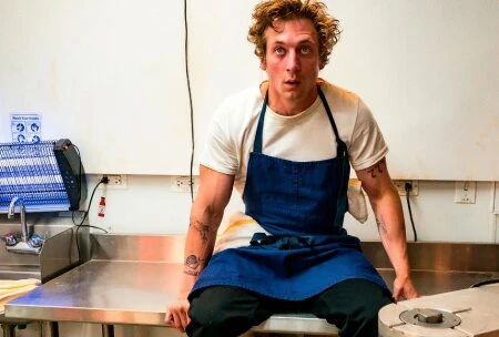 Кадр сериала Медведь