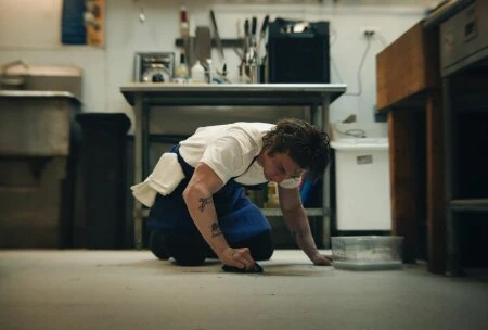 Кадр сериала Медведь